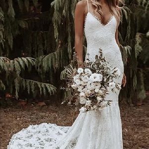 NWT - Mermaid / Trumpet Wedding Dress